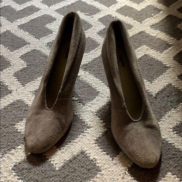 Deep vamp gray suede booties grey shooties heels 6 - Picture 2 of 7